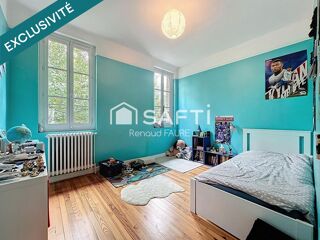  Maison  vendre 6 pices 185 m