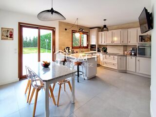  Maison � vendre 7 pi�ces 228 m�