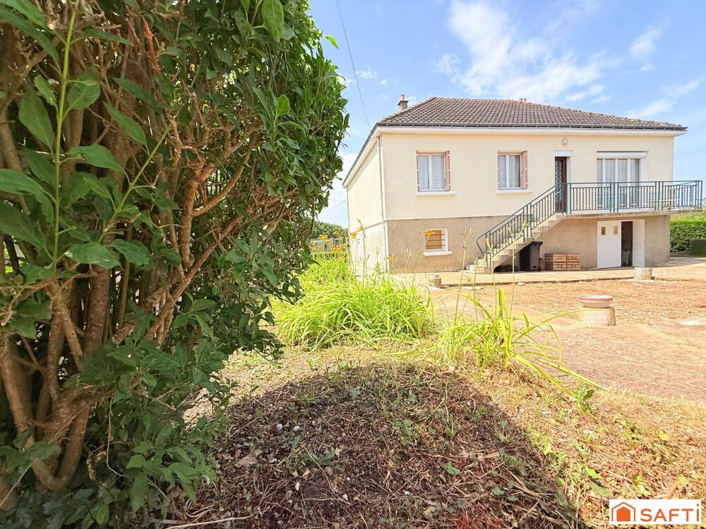 Maison familiale avec sous sol complet sur terrain clos de 800m2