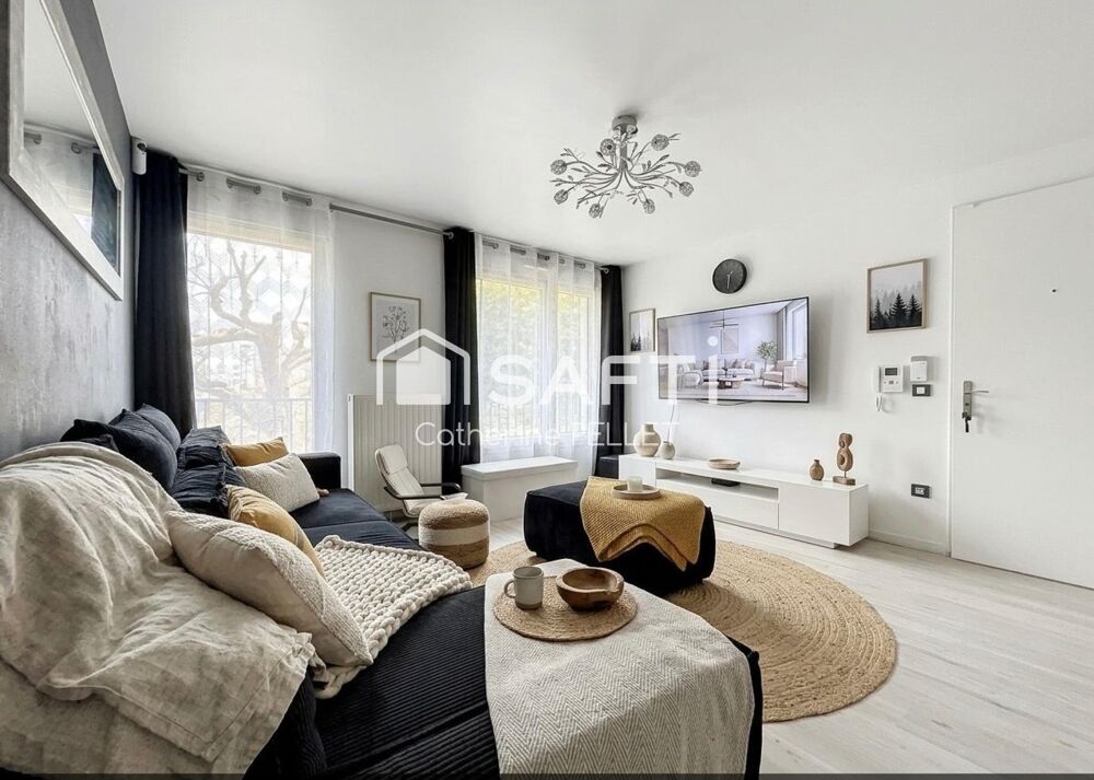 Vente Appartement T4 familial avec terrasse privative de 23 m² et place de parking Vitry-sur-seine