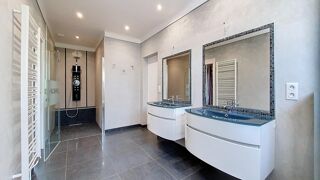  Maison � vendre 10 pi�ces 370 m�