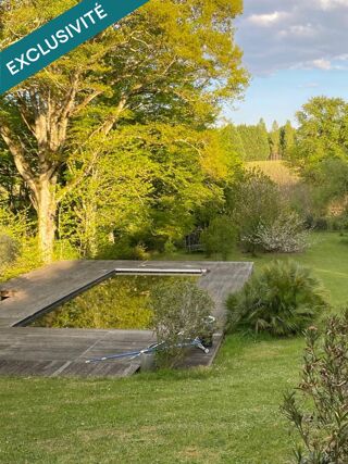  Maison � vendre 8 pi�ces 325 m�