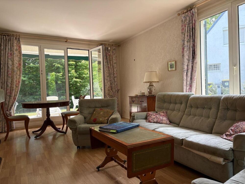 Rare à la vente ! Maison de type St Cloud au Parc des Aigles