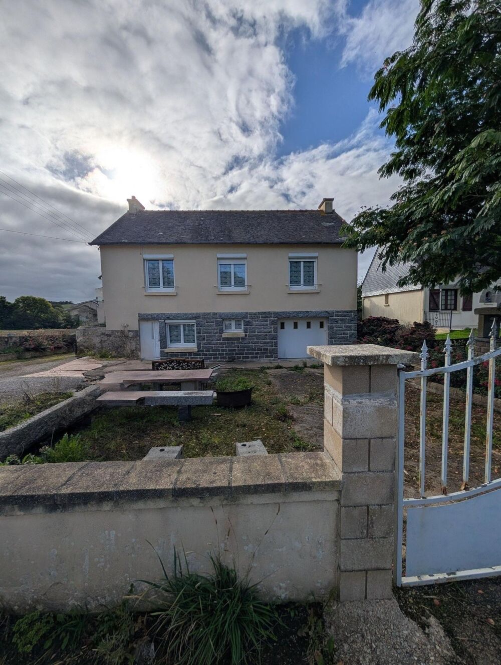 Belle Maison avec garage, dépendance et grand jardin