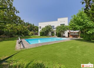  Maison � vendre 8 pi�ces 220 m�