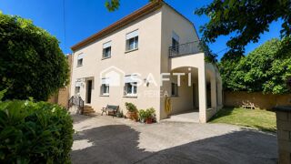 Vente Maison Maison 118 m2, trois chambres dont une suite parentale, jardin et place de parking. Lunel