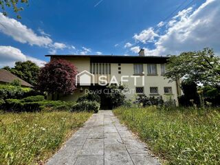  Maison à vendre 8 pièces 233 m²