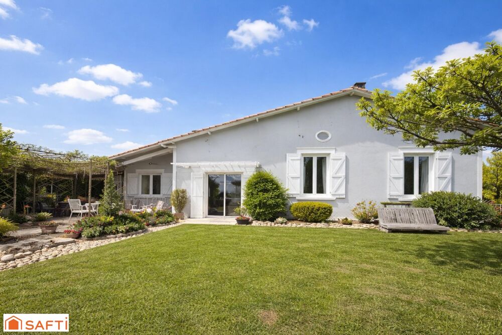 Maison rénovée avec studio indépendant, grand hangar et vue dominante