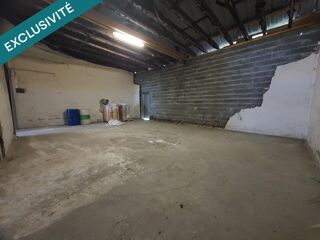  Immeuble à vendre 301 m²