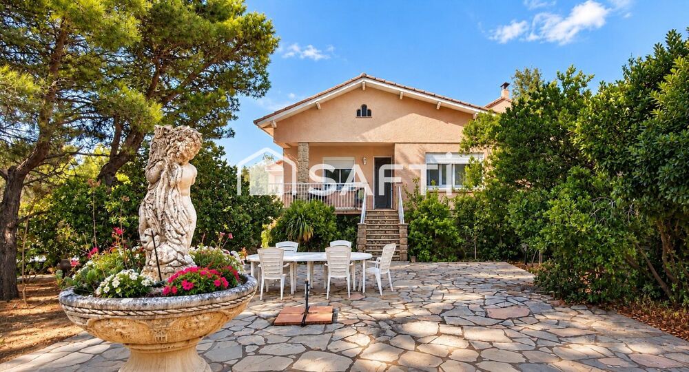 Maison 180m2, piscine, 3 garages, un T2, terrain 1230m2