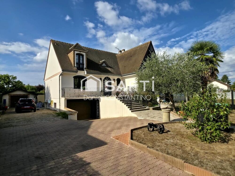 Vente Maison Maison avec Beau Volume et Terrain de 701 m² Sainte-genevieve-des-bois
