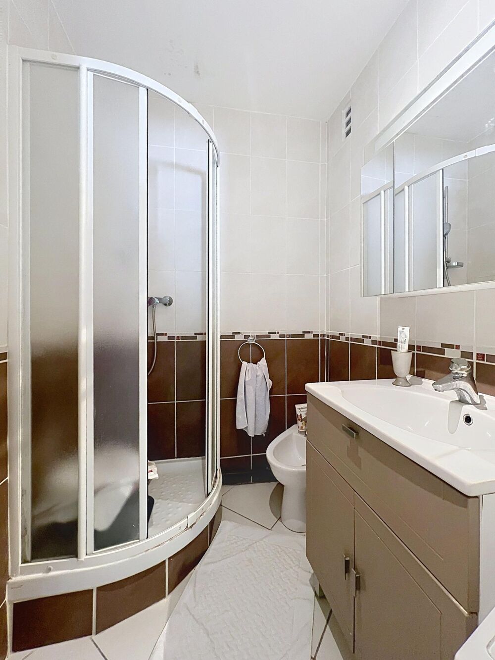 Vente Appartement T3 de 65m² climatisé, lumineux, garage et cave Montpellier