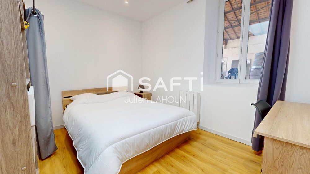 Vente Appartement Appartement T4 rénové – Vendu meublé – Investissement locatif + parking Cognac