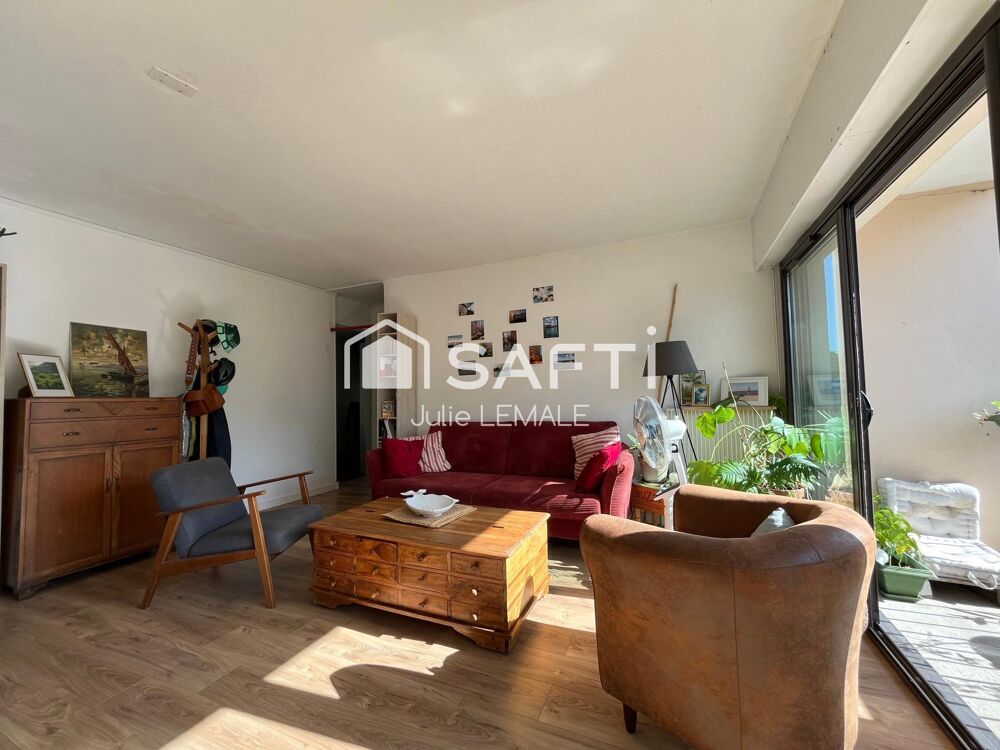 Au dernier étage , Appartement T3 lumineux dans le secteur recherché de Talence Bagatelle.