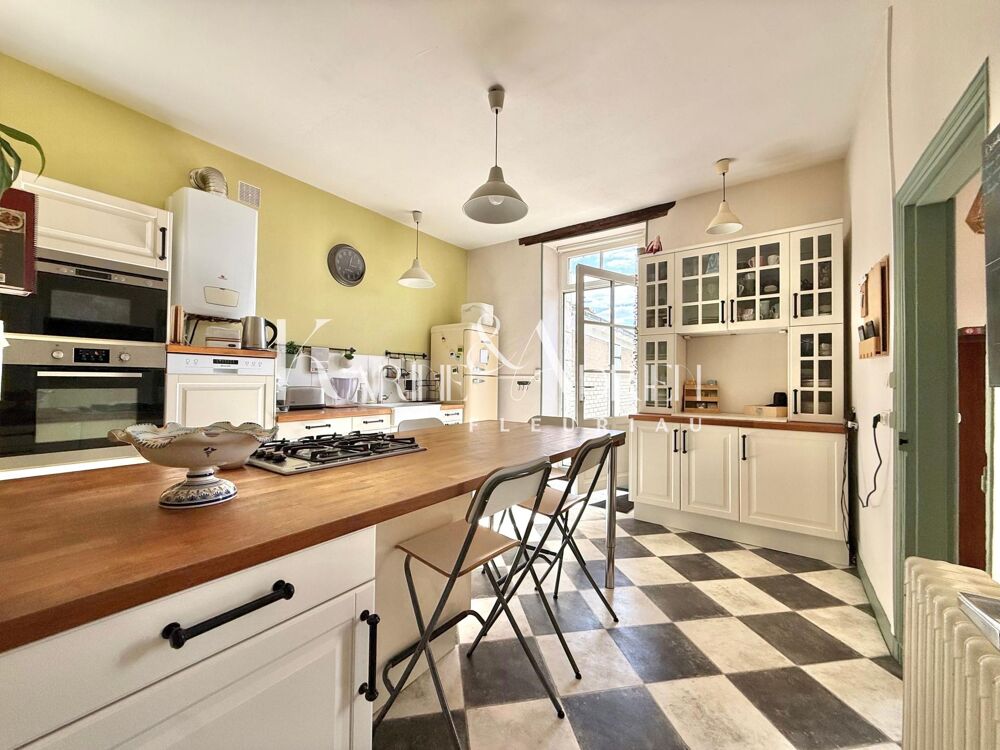Vente Maison Ensemble immobilier avec maison de ville 6 chambres et sa deuxième maison T3 Fontenay-le-comte