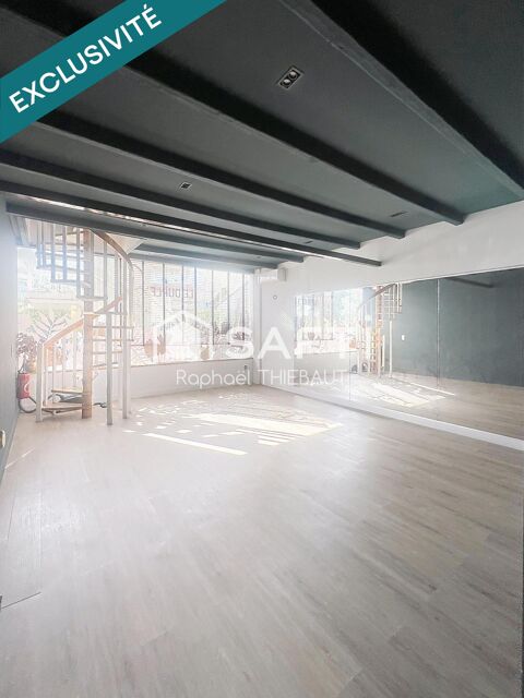 Local professionnel � Fr&eacute;jus 70 m&sup2; 99000 83600 Frejus