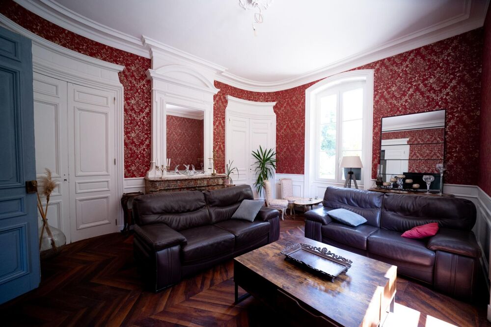Maison de Maître de 360 m2sur plus de 13000m2 de terrain