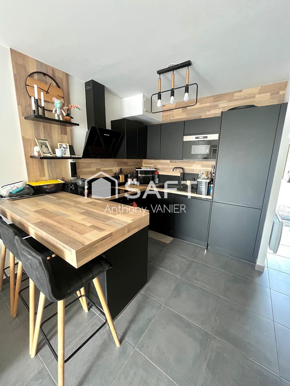 Vente Maison Maison mitoyenne avec terrasse et jardin, calme absolu, stationnement Villeneuve-loubet