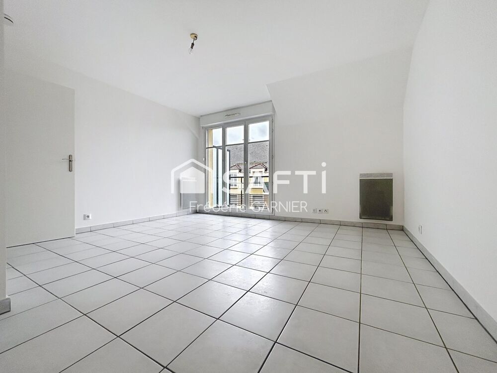 Appartement 2 pièces 43 m², balcon, place de parking extérieure