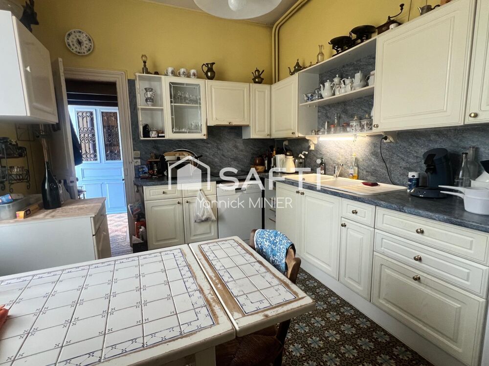 Vente Maison Maison de Maitre du XIX Siècle sur 3 niveaux Cinq-mars-la-pile