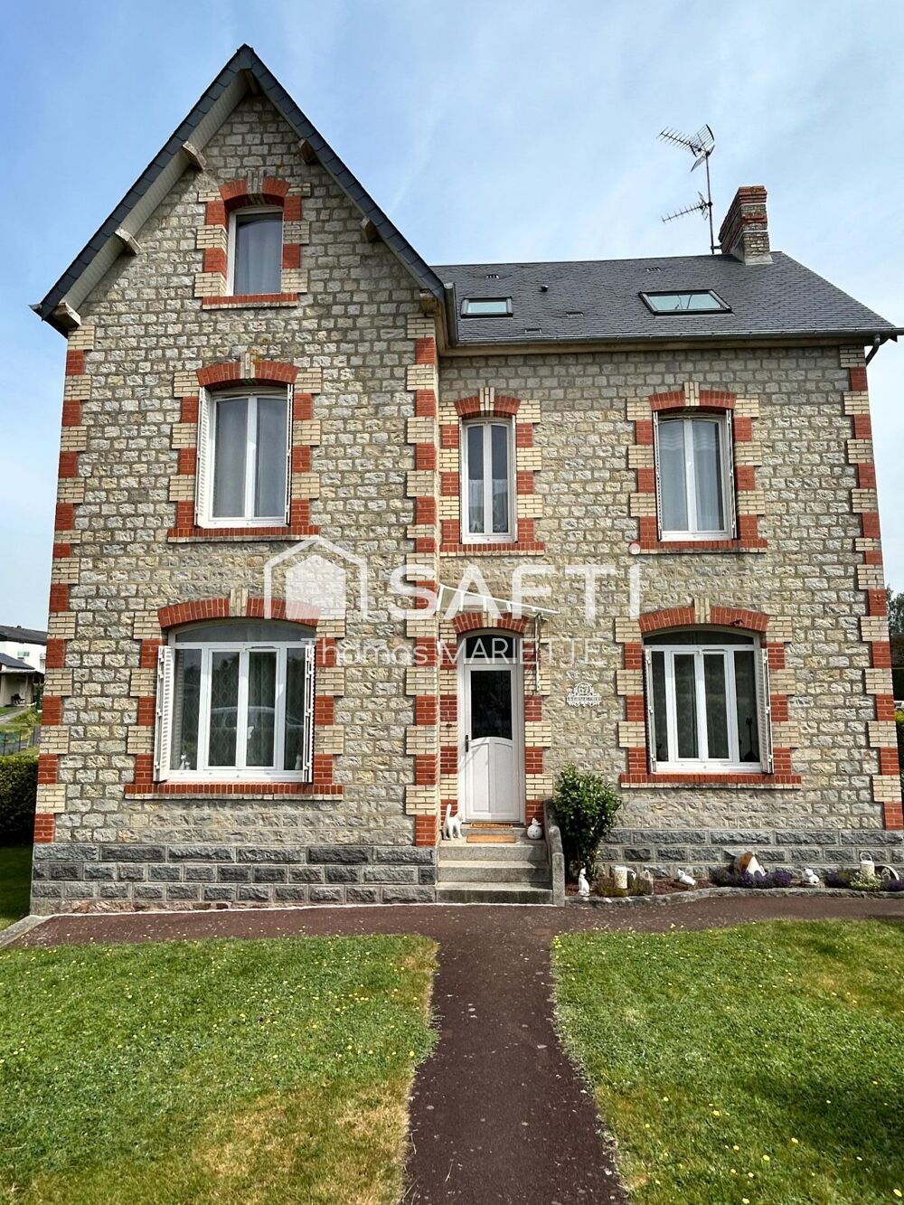 MAISON DE CHARME ET DE POTENTIEL