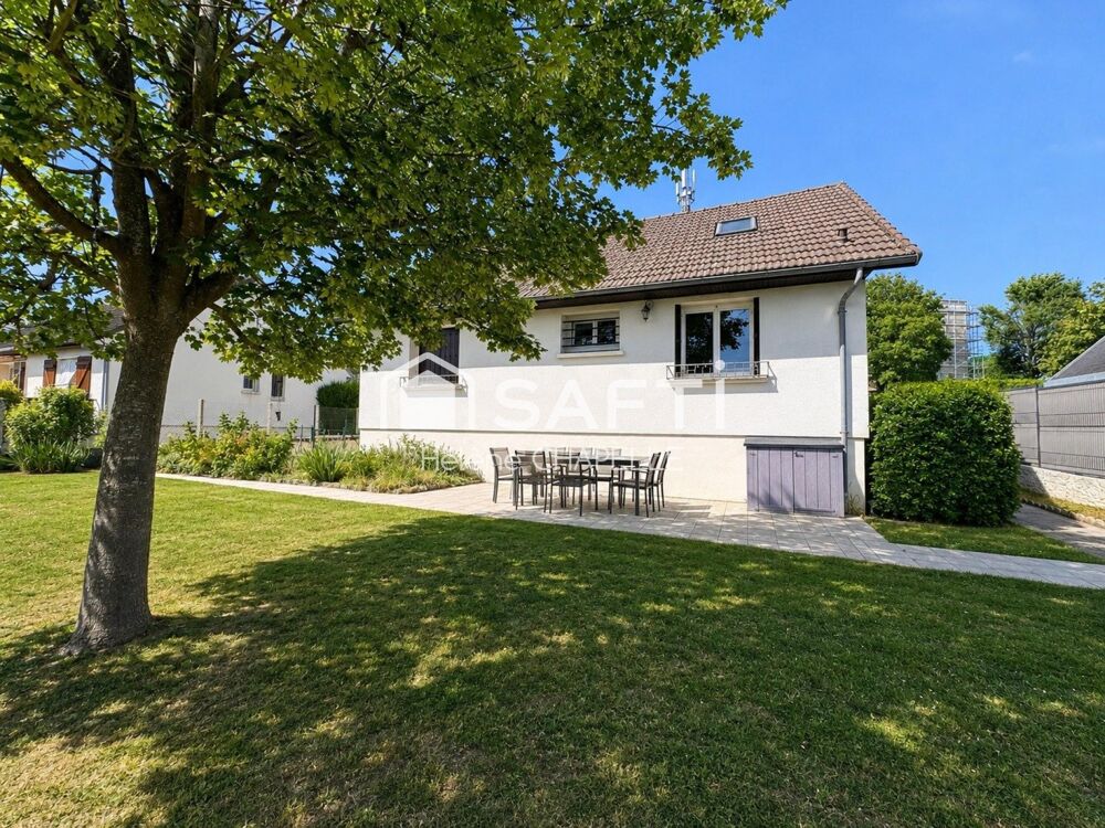 Chambly quartier Piscine - 3 ch (4-5 possible)