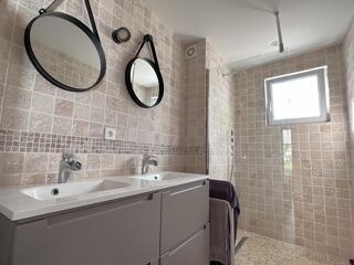  Maison  vendre 6 pices 190 m