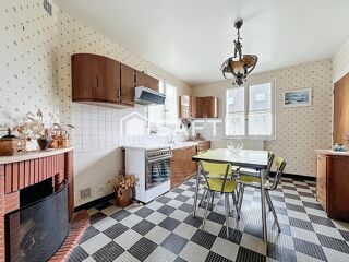  Maison  vendre 6 pices 121 m