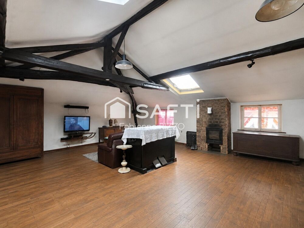 Maison 200 m² avec hangar et grand garage pour 3 voitures