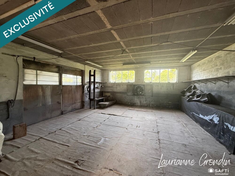 Vente Terrain TERRAIN CONSTRUCIBLE ET HANGARS LA VERGNE 17400 La vergne