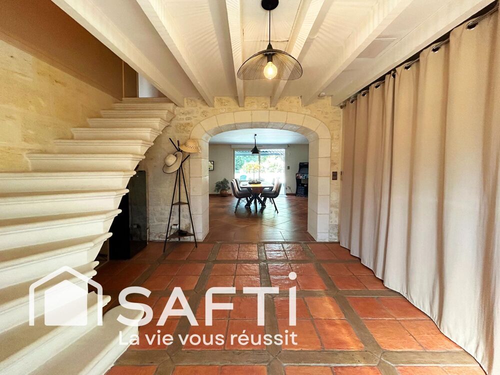 Vente Maison Maison de 223m² - 8 pièces - Piscine - Garage Vayres