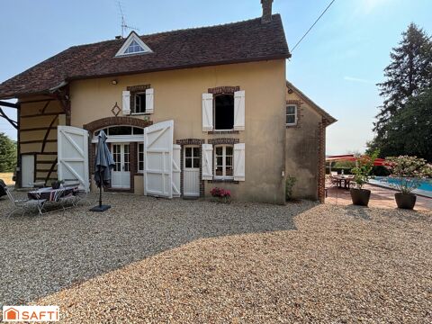   Maison ancienne Poyaudine de 7 pièces avec Piscine et Jardin Paysager à 2h de Paris Maison - 7 pièce(s) - 195 m²