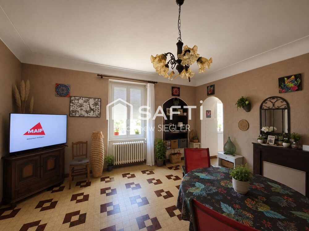 Vente Maison Maison ancienne avec dépendance de 150 M2 habitable et une terrain de 5330 M2 Antogny-le-tillac