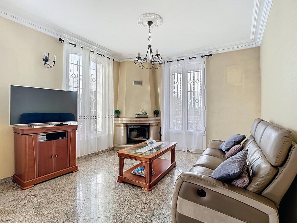 MAISON 7 PIECES - VILLEMOMBLE PLATEAU D'AVRON