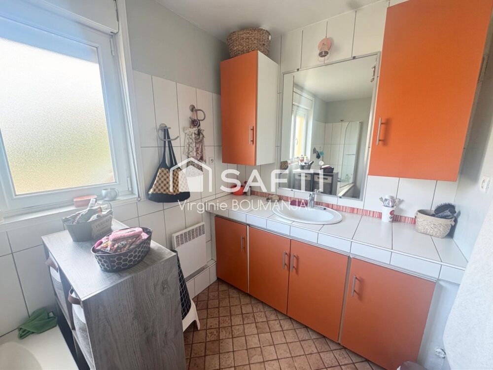 Vente Maison Maison de 114m2 environ 2 chambres, un bureau et un garage Estrees-sur-noye