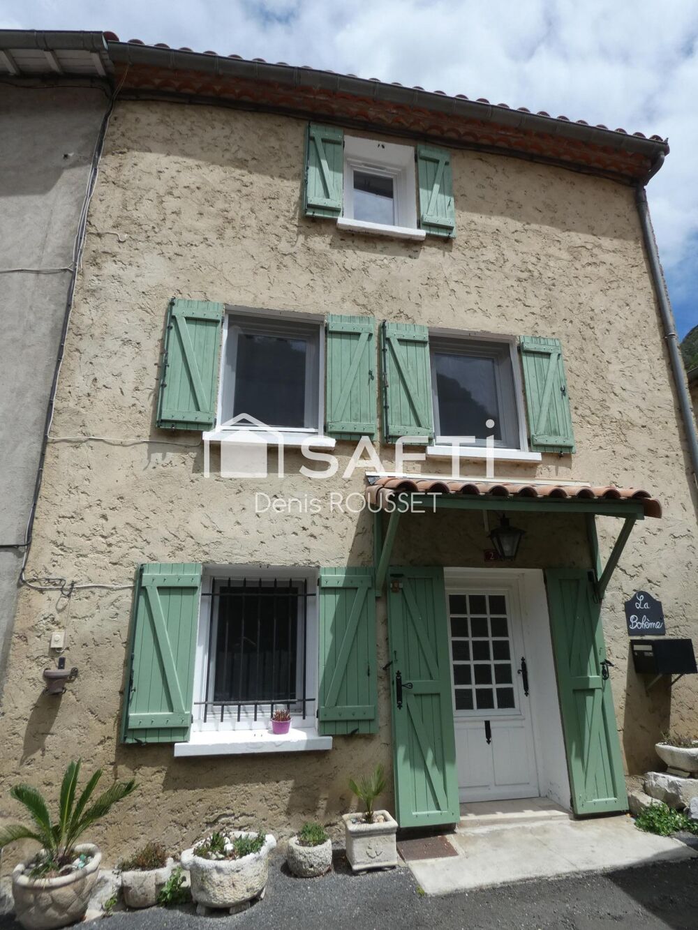 Charmante maison de village T4 de 100m² entièrement rénovée