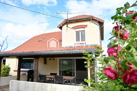   87m� de pi�ces � vivre ! Maison - 6 pi�ce(s) - 156 m�