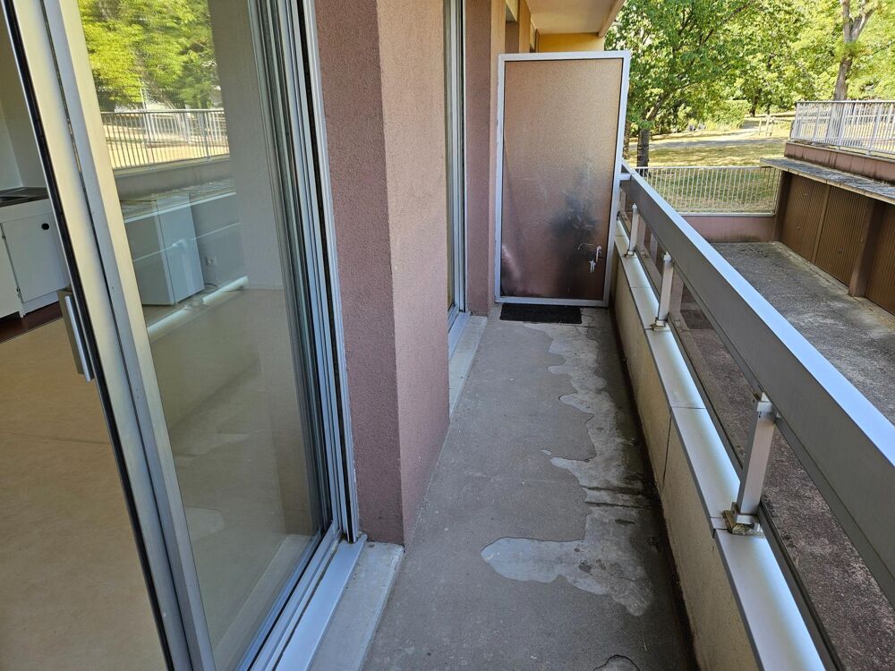 Studio 31 m² Cusset proche Lycée de Presles et Valery Larbaud