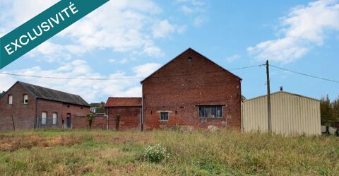 A Romeries dans le triangle Valenciennes/Cambrai/Avesnes-sur-Helpe, local commercial d'environ 900 m2 avec cour, &agrave; destination d 230400 59530 Le quesnoy