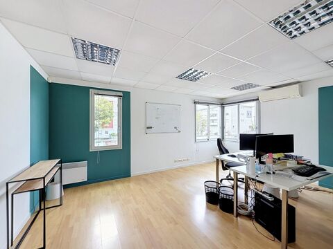   A louer local commercial 85 m² agréable et équipé 