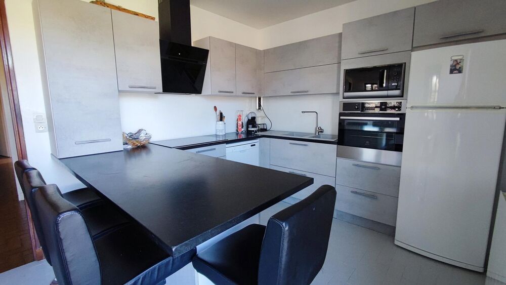 Vente Maison Au Cendre, maison 4 chambres avec bureau et garage Le cendre