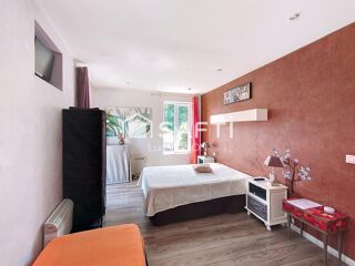  Maison à vendre 14 pièces 389 m²
