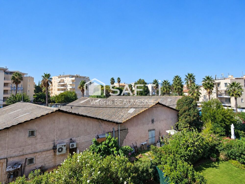 Vente Appartement Appartement 4 pièces de 101 m² avec terrasse plein sud – Parfait état Frejus