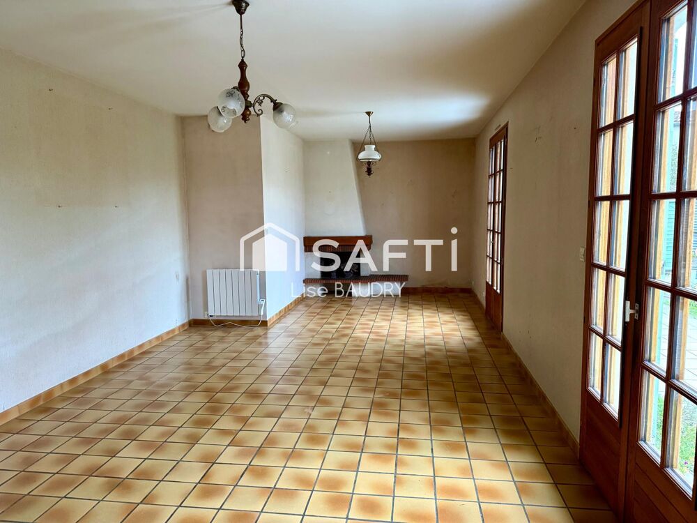 Vente Maison Plain-pied de trois chambres avec jardin et garages Fontenay-le-comte