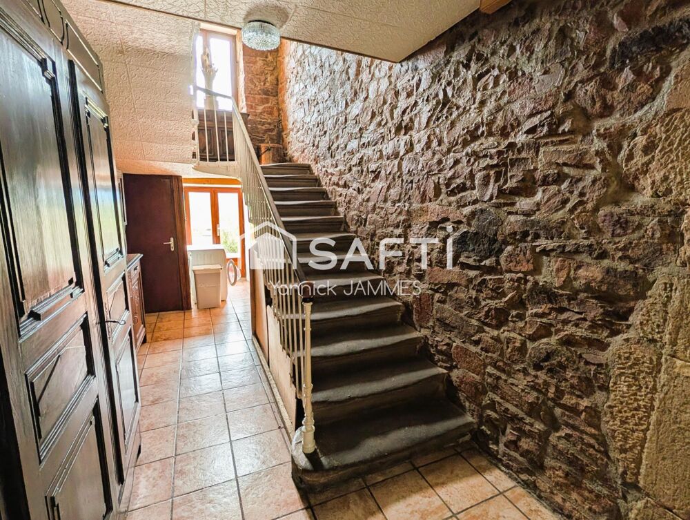 Vente Maison Ancienne auberge au fort potentiel Saint-affrique