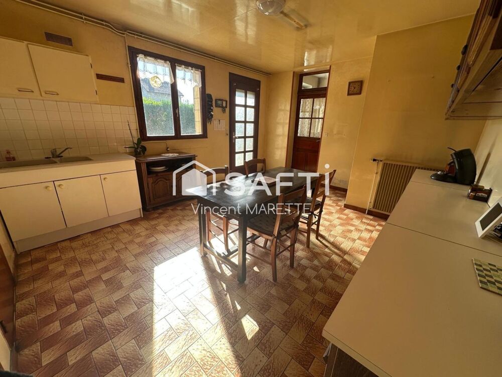 Une maison pleine de potentiel à révéler !