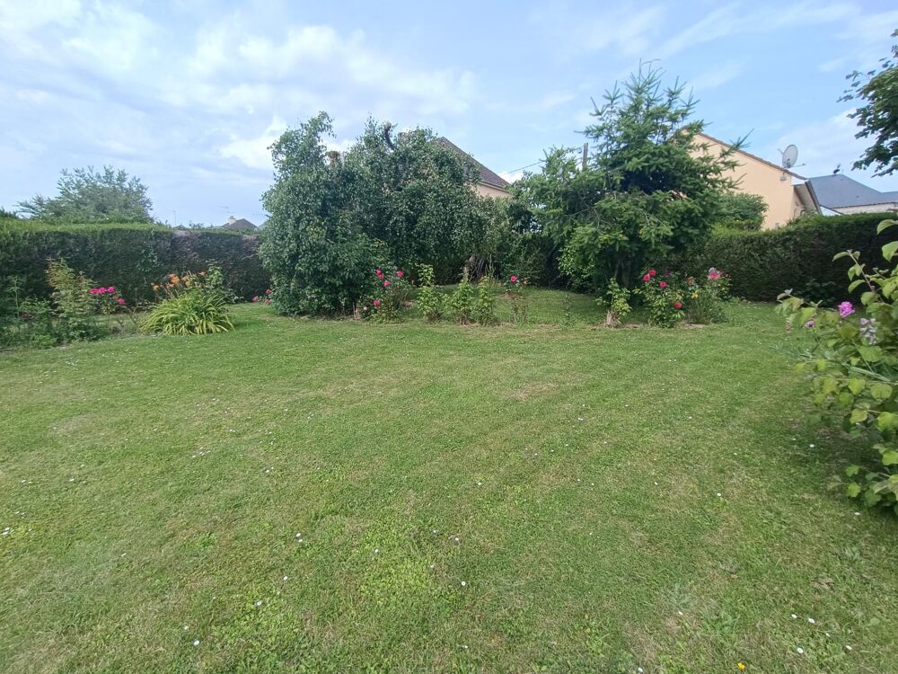 Vente Maison Maison en pierre avec 4 chambres, garage camping-car et jardin Le bourgneuf-la-foret