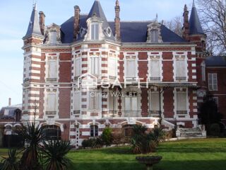  Proprit/chteau  vendre 15 + pices 784 m