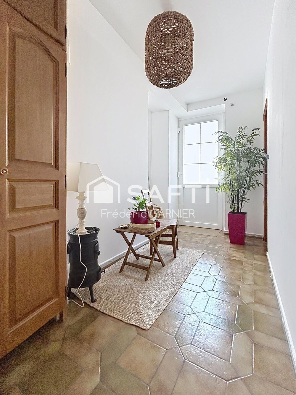 Maison de ville de 6 pièces, 4 chambres, bureau, jardin