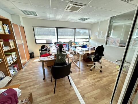   Local commercial de 2020 m²  Sur un terrain de 4122 m²  18 pièces   81290 LABRUGUIERE 